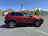 Used 2017 Jeep Cherokee Trailhawk image 4