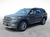 Certified 2022 Ford Explorer XLT w/ Equipment Group 202A image 3