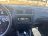 Used 2015 Volkswagen Jetta S image 6