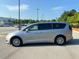 Used 2018 Chrysler Pacifica Touring Plus image 5