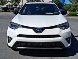 Used 2018 Toyota RAV4 SE image 4