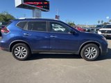 Used 2020 Nissan Rogue SV image 3
