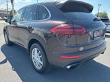 Used 2016 Porsche Cayenne image 3