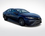 Used 2022 Toyota Camry SE image 3