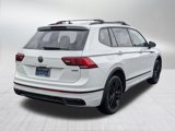 Used 2022 Volkswagen Tiguan SE R-Line image 5