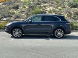 Used 2022 Porsche Cayenne image 2