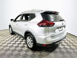 Used 2019 Nissan Rogue SV image 5