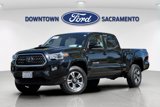 Used 2018 Toyota Tacoma 4x4 Double Cab image 2
