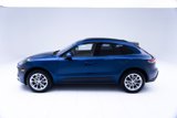 Certified 2022 Porsche Macan image 2