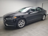 Used 2018 Ford Fusion SE image 2
