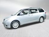 Used 2014 Toyota Sienna LE image 3