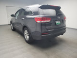 Used 2016 Kia Sorento LX w/ LX Convenience Package image 5