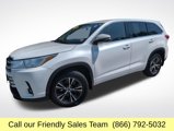 Used 2017 Toyota Highlander Plus image 1