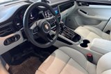 Used 2024 Porsche Macan image 5
