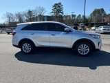 Used 2019 Kia Sorento L image 5