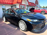 Used 2020 Toyota Camry LE image 2
