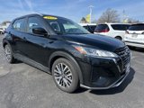 Used 2023 Nissan Kicks SV image 3