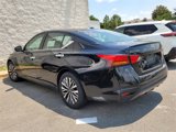 Used 2024 Nissan Altima 2.5 SV image 4