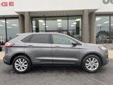 Used 2022 Ford Edge Titanium image 2