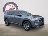 Used 2023 Nissan Rogue S image 2