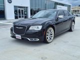 Used 2019 Chrysler 300 Limited image 2