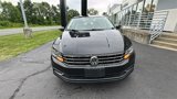 Used 2017 Volkswagen Passat 1.8T SE image 3