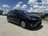 Used 2017 Chrysler Pacifica Touring-L image 3