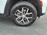 Used 2023 Jeep Grand Cherokee L Limited image 6