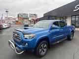 Used 2017 Toyota Tacoma TRD Sport image 3