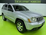 Used 2009 Jeep Grand Cherokee Laredo image 2