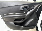 Used 2022 Chevrolet Trax LT w/ LT Convenience Package image 4