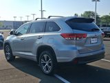 Certified 2018 Toyota Highlander LE image 4