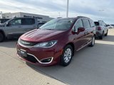 Used 2017 Chrysler Pacifica Touring-L image 3