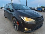 Used 2018 Chrysler Pacifica Touring Plus w/ S Appearance Package image 4