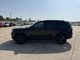 Used 2023 Jeep Grand Cherokee Altitude image 4