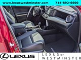 Used 2018 Toyota RAV4 SE image 5