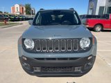 Used 2018 Jeep Renegade Latitude image 2