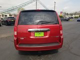 Used 2009 Chrysler Town & Country Touring image 5