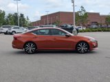 Used 2021 Nissan Altima 2.5 SR w/ SR Premium Package image 3