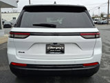Used 2024 Jeep Grand Cherokee Altitude image 5