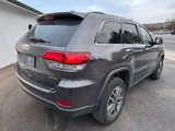 Used 2021 Jeep Grand Cherokee Limited image 3