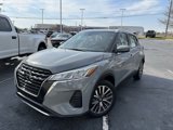 Used 2021 Nissan Kicks SV image 3