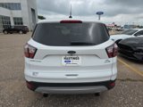 Used 2017 Ford Escape SE image 4