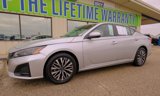 Used 2023 Nissan Altima 2.5 SV image 2