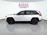 New 2025 Jeep Grand Cherokee Altitude image 4