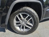 Used 2018 Jeep Grand Cherokee Limited image 2