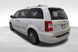 Used 2014 Chrysler Town & Country Touring-L w/ Driver Convenience Group image 5
