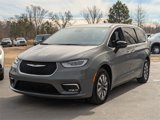 New 2025 Chrysler Pacifica Select image 4