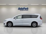 Used 2018 Chrysler Pacifica Touring-L image 4