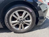Used 2017 Hyundai Elantra SE image 4